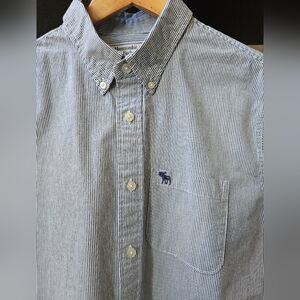 Abercrombie & Fitch Men's Blue Striped Shirt XL